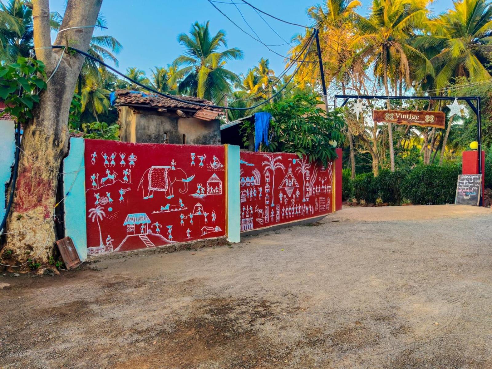 Vintage Beach Resort Agonda Exteriör bild
